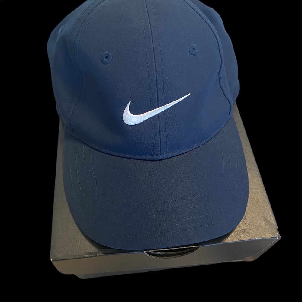 Nike boys navy blue hat